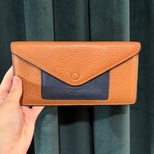 Itslife Elegant Tan and Navy Blue Leather Clutch